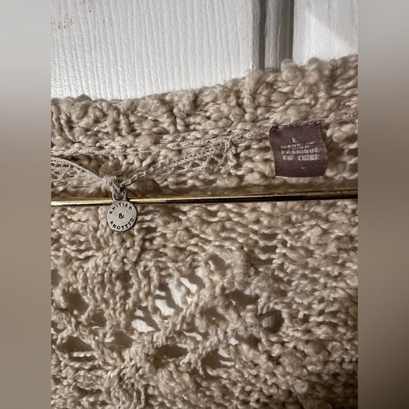KNITTED & KNOTTED Anthropologie LG Ivory Boucle Delicate Open Knit Sweater Scoop - Picture 5 of 14